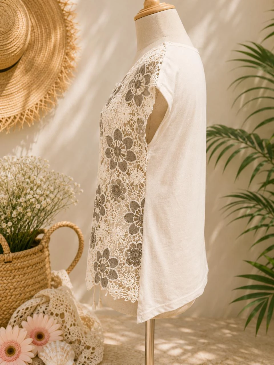 Beige women's t-shirt with khaki patterns, size 38/40 camaieu – photo 3